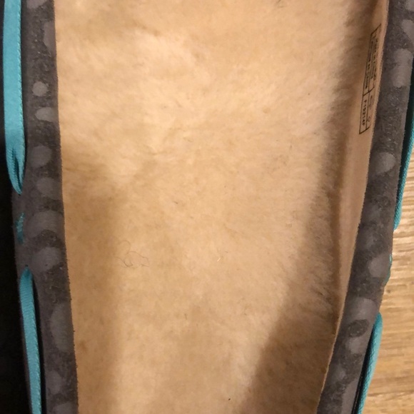 Ugg Slippers -Brand New Sz 6 - Picture 5 of 5